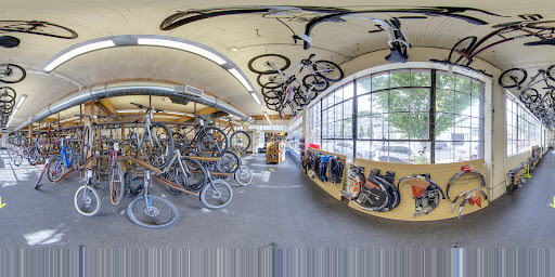 Bicycle Store «River City Bicycles Outlet», reviews and photos, 534 SE Belmont St, Portland, OR 97214, USA