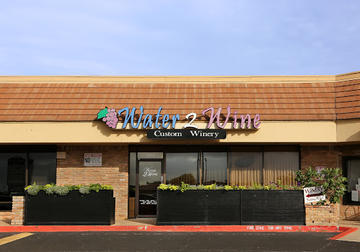 Liquor Store «Water 2 Wine», reviews and photos, 3300 W Anderson Ln #304, Austin, TX 78757, USA