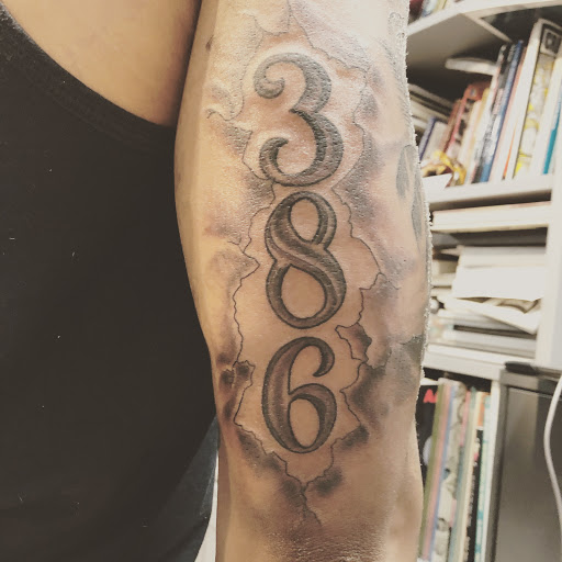 Tattoo Shop «Tattoo Zone By Stano», reviews and photos, 990 Derbyshire Rd, Daytona Beach, FL 32117, USA