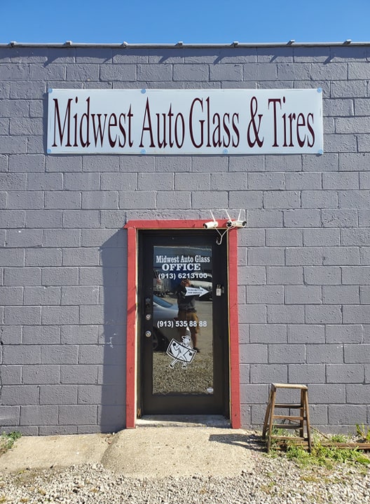 Midwest Auto Glass & Tint LLC
