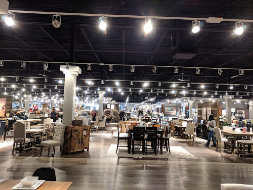 Furniture Store «Living Spaces - Glendale, AZ», reviews and photos, 6767 W Bell Rd, Glendale, AZ 85308, USA