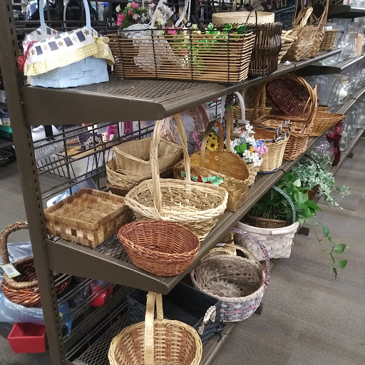 Thrift Store «Discover Goodwill Circle Retail Center», reviews and photos