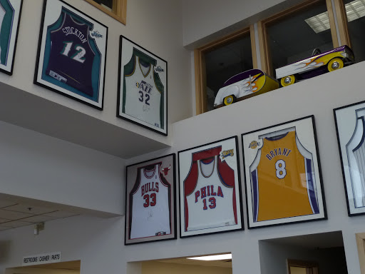 Mitsubishi Dealer «Younker Mitsubishi», reviews and photos, 3820 E Valley Rd, Renton, WA 98057, USA