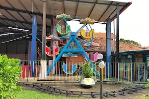 Kinro Childrens Park image