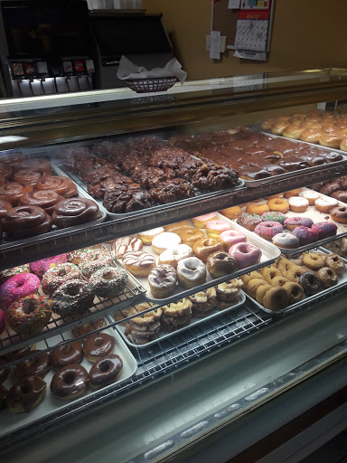 Donut Shop «Hole In One Donut 3», reviews and photos, 14406 N Florida Ave, Tampa, FL 33613, USA