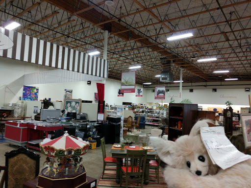 Thrift Store «ReTails Thrift Store», reviews and photos, 5000 NE Fourth Plain Blvd, Vancouver, WA 98661, USA