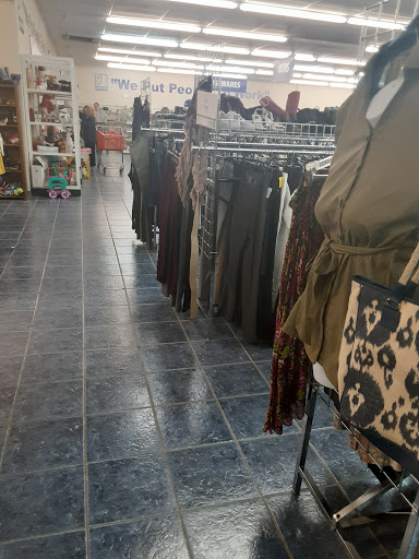 Thrift Store «Bayville Goodwill», reviews and photos, 333 U.S. 9, Bayville, NJ 08721, USA