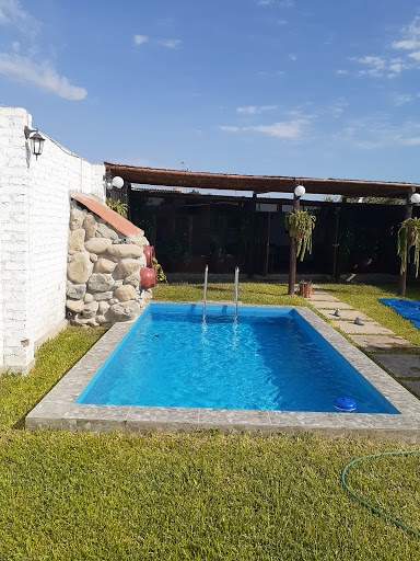 Fabricantes de piscina y todo tipo de mantenimientos