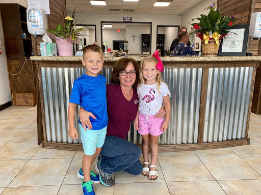 Beauty Salon «J & D Barber & Beauty Shop», reviews and photos, 18904 FM 1488 Rd, Magnolia, TX 77355, USA