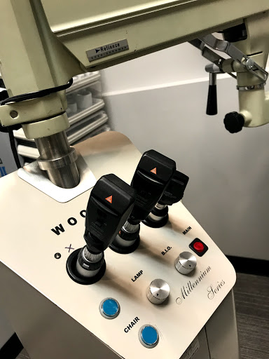 Eye Care Center «Valley Eyecare Center», reviews and photos, 3050 N 44th St, Phoenix, AZ 85018, USA