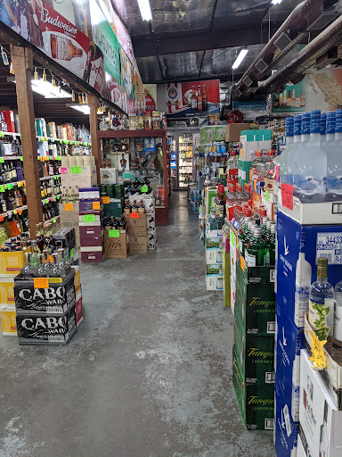 Liquor Store «Tip Top Liquor Warehouse», reviews and photos, 90 Dry Creek Rd, Healdsburg, CA 95448, USA