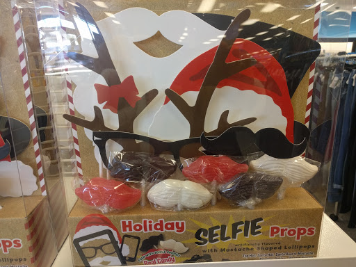 Clothing Store «Ross Dress for Less», reviews and photos, 1030 N Rengstorff Ave, Mountain View, CA 94043, USA