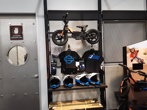Harley-Davidson Dealer «Oakland Harley-Davidson», reviews and photos, 151 Hegenberger Rd, Oakland, CA 94621, USA