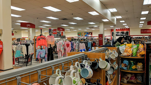 Department Store «T.J. Maxx», reviews and photos, 154 Rt. 9 - Rd 3, Englishtown, NJ 07726, USA
