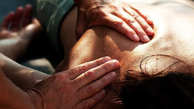 Massage Holistique - Claude Levitre à Marseille
