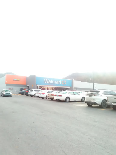 Discount Store «Walmart», reviews and photos, 201 Walton Rd, Harlan, KY 40831, USA
