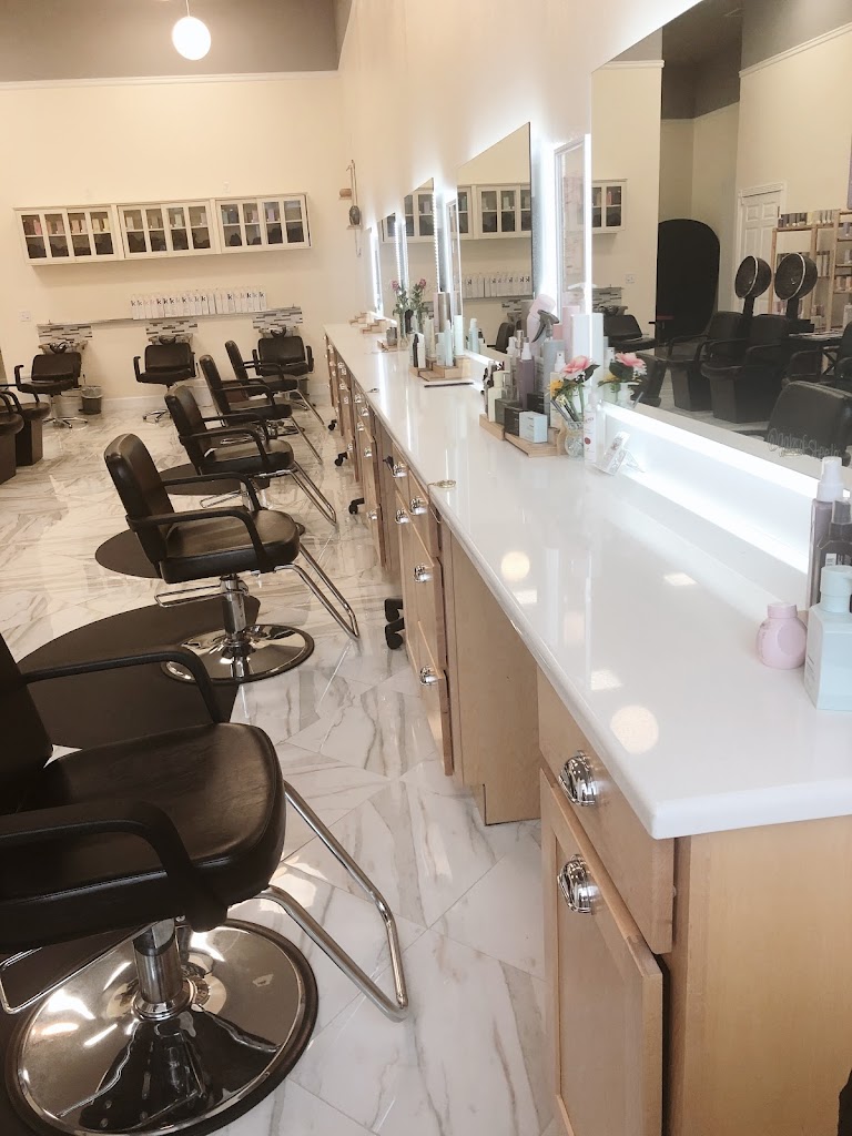 Rosebud Boutique Salon 97060