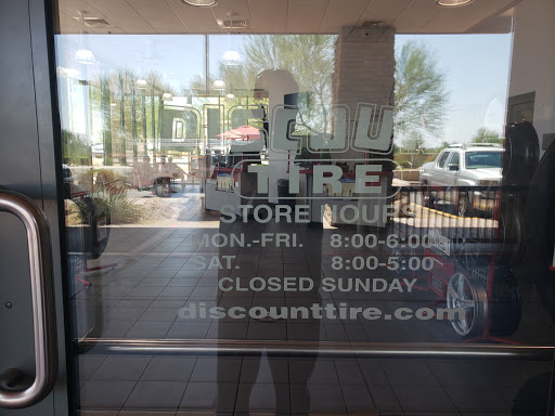 Tire Shop «Discount Tire Store - Scottsdale, AZ», reviews and photos, 20555 N Scottsdale Rd, Scottsdale, AZ 85255, USA