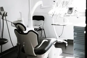 Studio Dentistico Osmile - Trattamenti di Rigenerazione del Sorriso image