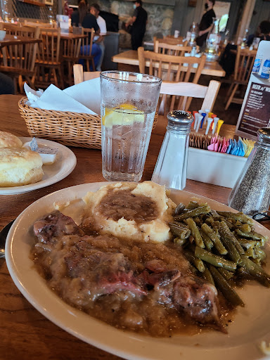 American Restaurant «Cracker Barrel Old Country Store», reviews and photos, 2421 Old Country Inn Dr, Caseyville, IL 62232, USA