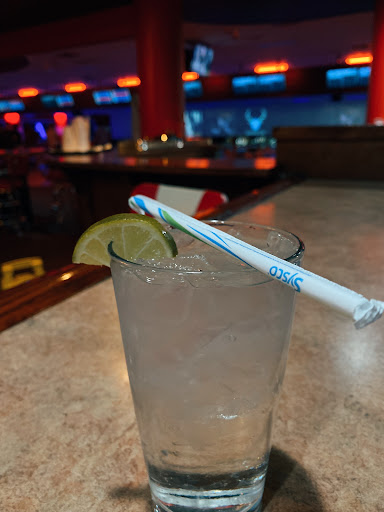 Bowling Alley «Brunswick Zone Lakeside Lanes», reviews and photos, 1254 Dougherty Ferry Rd, Valley Park, MO 63088, USA