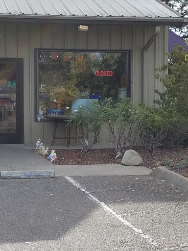 The Church Mouse Thrift Shop, 16885 CA-12, Sonoma, CA 95476, USA, 