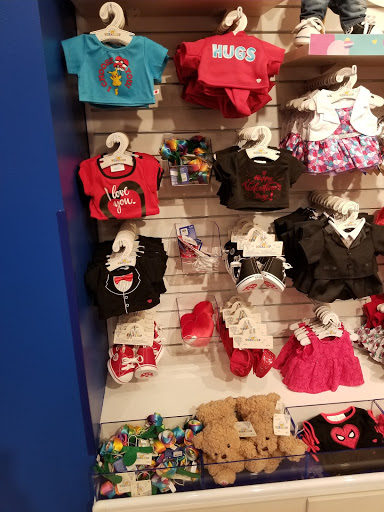 Toy Store «Build-A-Bear Workshop», reviews and photos, 4130 Summit Plaza Dr, Louisville, KY 40241, USA