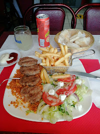 Plats et boissons du Restaurant Kebab Saint Valérien à Saint-Valérien - n°1