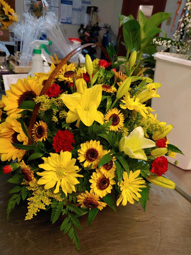 Florist «Marion Smith Florist», reviews and photos, 5904 7th St, Zephyrhills, FL 33542, USA