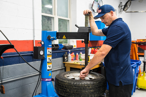 Auto Repair Shop «Nealey Auto Service», reviews and photos, 74 Mayo Rd, Edgewater, MD 21037, USA