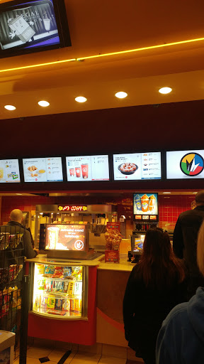 Movie Theater «Regal Cinemas Streets of Indian Lake 16 & IMAX», reviews and photos, 300 Indian Lake Blvd, Hendersonville, TN 37075, USA