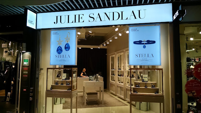 Julie Sandlau Store - Bruuns Galleri - Smykkeforretning
