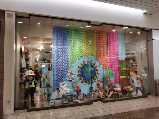 Shopping Mall «Oakwood Mall», reviews and photos, 4800 Golf Rd, Eau Claire, WI 54701, USA