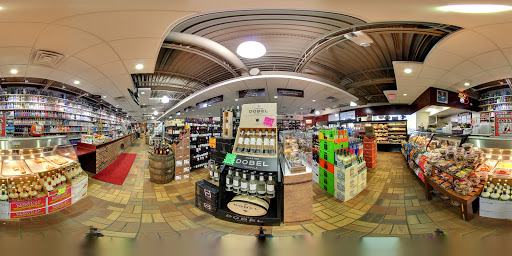 Liquor Store «Wine Palace», reviews and photos, 13971 Middlebelt Rd, Livonia, MI 48154, USA