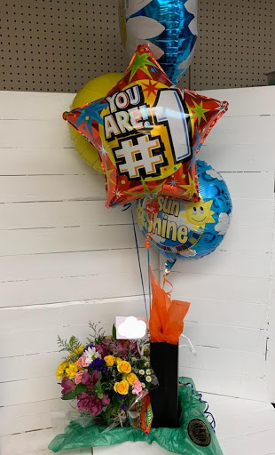 Florist «Centerville Florists», reviews and photos, 209 N Main St, Centerville, OH 45459, USA