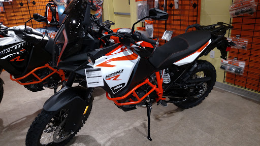 Motorcycle Dealer «Commonwealth Motorcycles», reviews and photos, 625 E Jefferson St, Louisville, KY 40202, USA