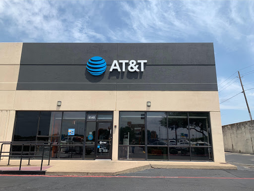 AT&T, 1001 S Interstate 35 East Service Rd #614d, DeSoto, TX 75115, USA, 