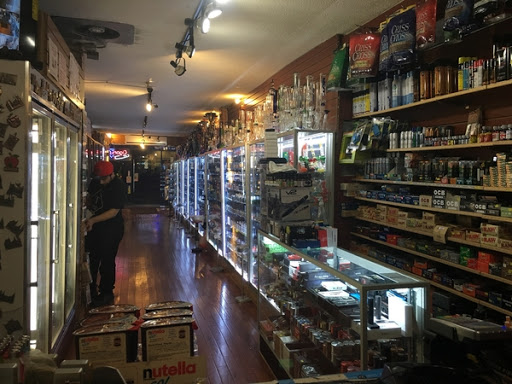 Tobacco Shop «Smoke Zone Smoke Shop N Vape», reviews and photos, 901 1st Avenue, New York, NY 10022, USA