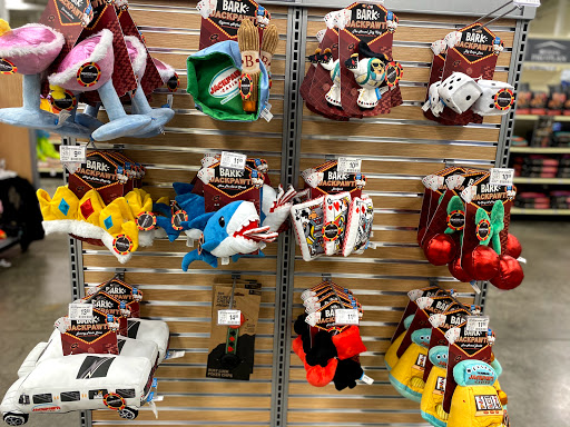 Pet Supply Store «PetSmart», reviews and photos, 1100 W 78th St, Richfield, MN 55423, USA