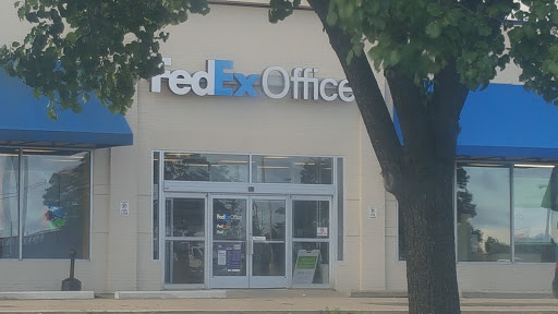 Print Shop «FedEx Office Print & Ship Center», reviews and photos, 32150 John R Rd, Madison Heights, MI 48071, USA