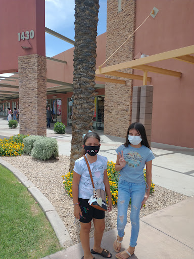 Shoe Store «Famous Footwear», reviews and photos, 1430 N Litchfield Rd, Goodyear, AZ 85395, USA