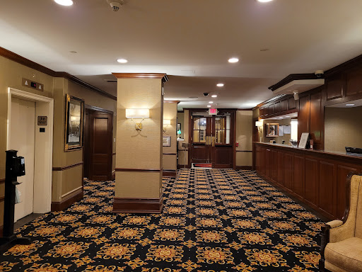 Hotel «Nassau Inn», reviews and photos, 10 Palmer Square, Princeton, NJ 08542, USA