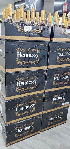 Liquor Store «Perimeter Bottle Shop», reviews and photos, 4719 Ashford Dunwoody Rd # 103, Dunwoody, GA 30338, USA