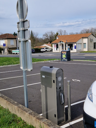 Borne de recharge de véhicules électriques SDEG 16 Charging Station Garat