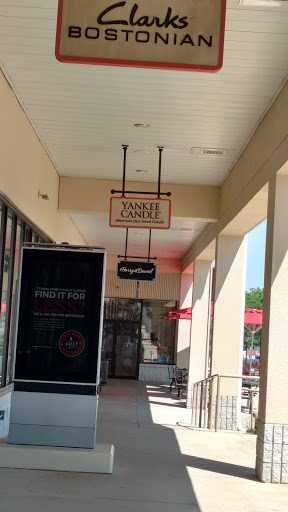 Outlet Mall «Tanger Outlet Lancaster», reviews and photos, 311 Stanley K. Tanger Blvd, Lancaster, PA 17602, USA