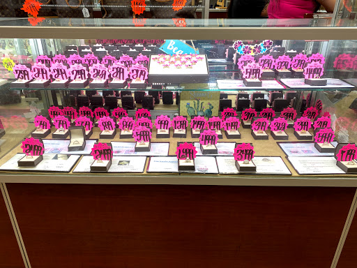 Pawn Shop «Westheimer Pawn», reviews and photos, 8078 Westheimer Rd, Houston, TX 77063, USA