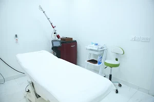 Oliva Clinic Adyar: Laser Hair Removal, Acne Scar, PRP, Skin Whitening Treatments In Chennai image