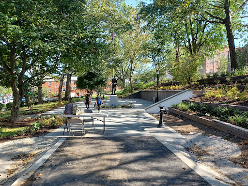 Park «Doughboy Park», reviews and photos, Woodside Ave, Woodside, NY 11377, USA