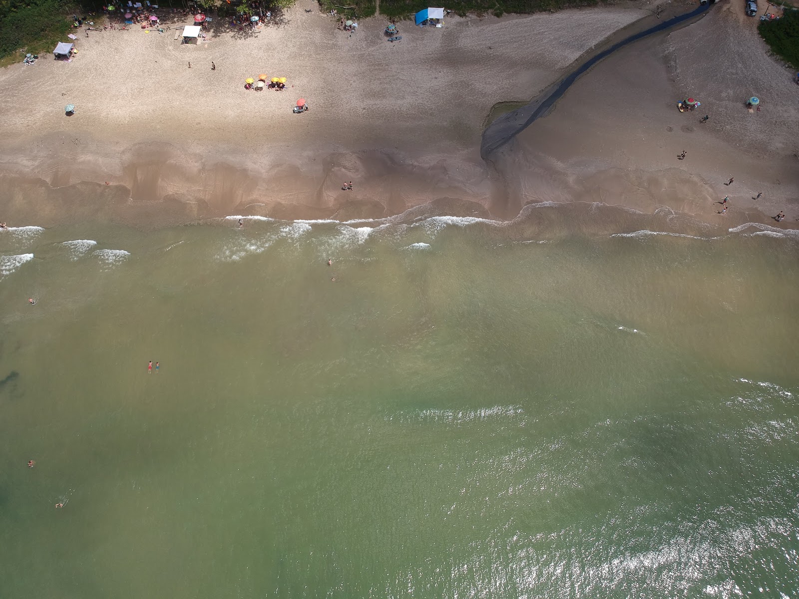 Photo de Praia De Sao Miguel - bon endroit convivial pour les animaux de compagnie pour les vacances