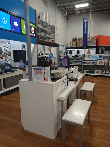 Electronics Store «Best Buy», reviews and photos, 1851 Sunrise Hwy, Bay Shore, NY 11706, USA